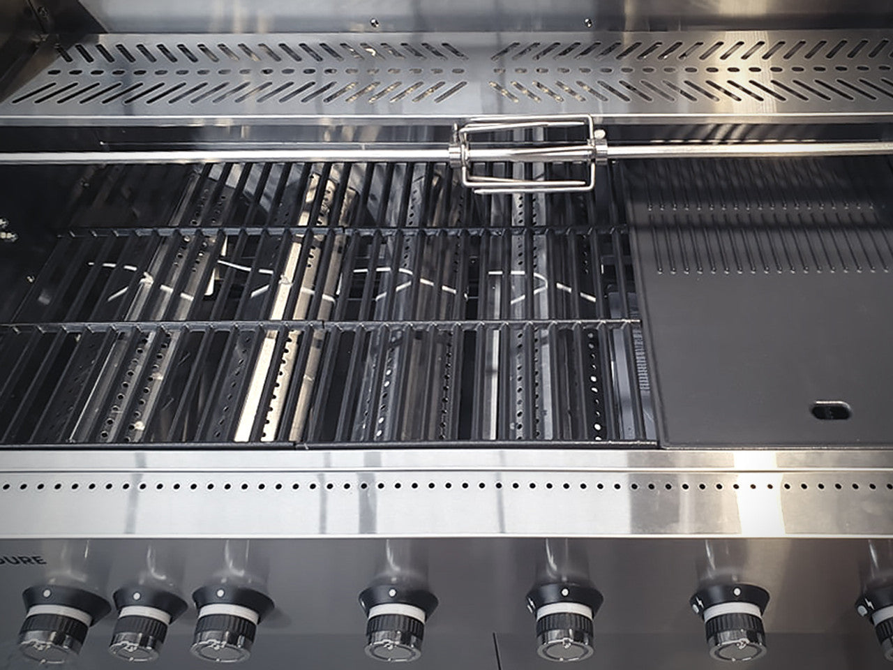 Everdure - Hayman 6 Burner BBQ 304 Stainless - With Side Burner & Rotisserie