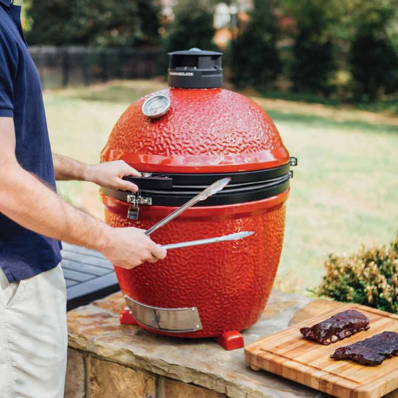 Kamado Joe - Classic Joe™ II 18-inch Free Standing Charcoal Grill in Red