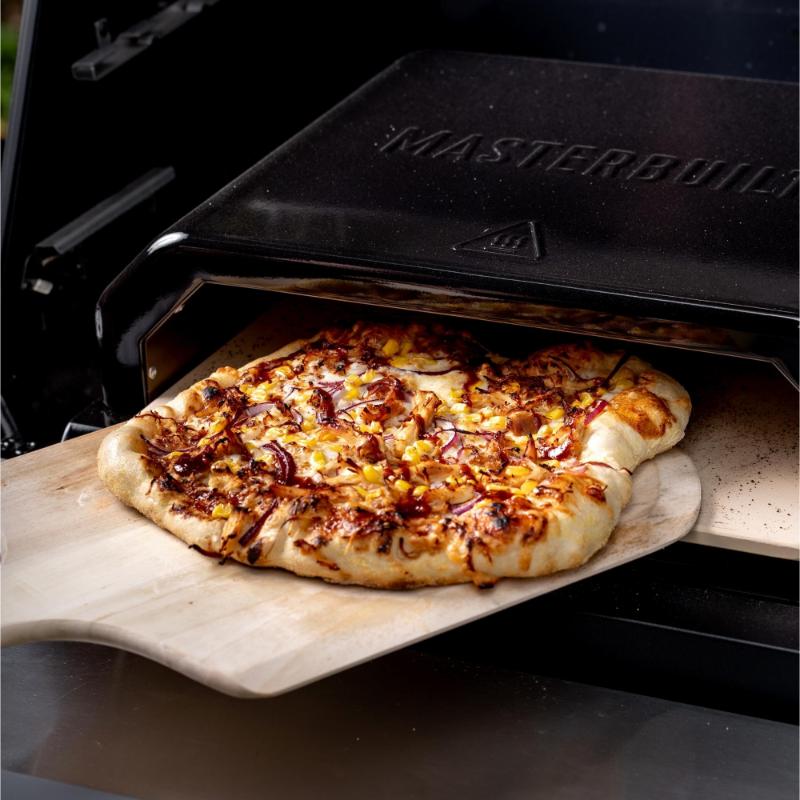 Masterbuilt - Gravity Series ™ 800 and 1050 Pizza Oven