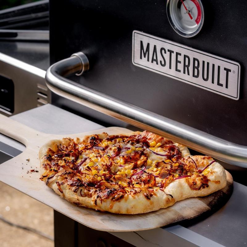 Masterbuilt - Gravity Series ™ 800 and 1050 Pizza Oven